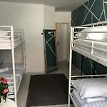 Sleeping Beauty Hostel *