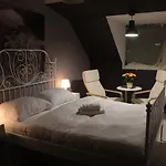 Hostel Sleeping Beauty *