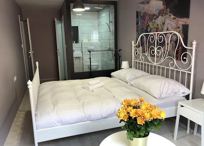 トゥルバーイェヴァ 54 *