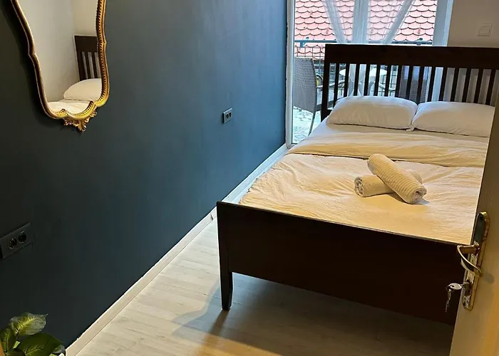 Sleeping Beauty Хостел