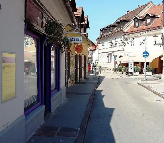 Sleeping Beauty Хостел